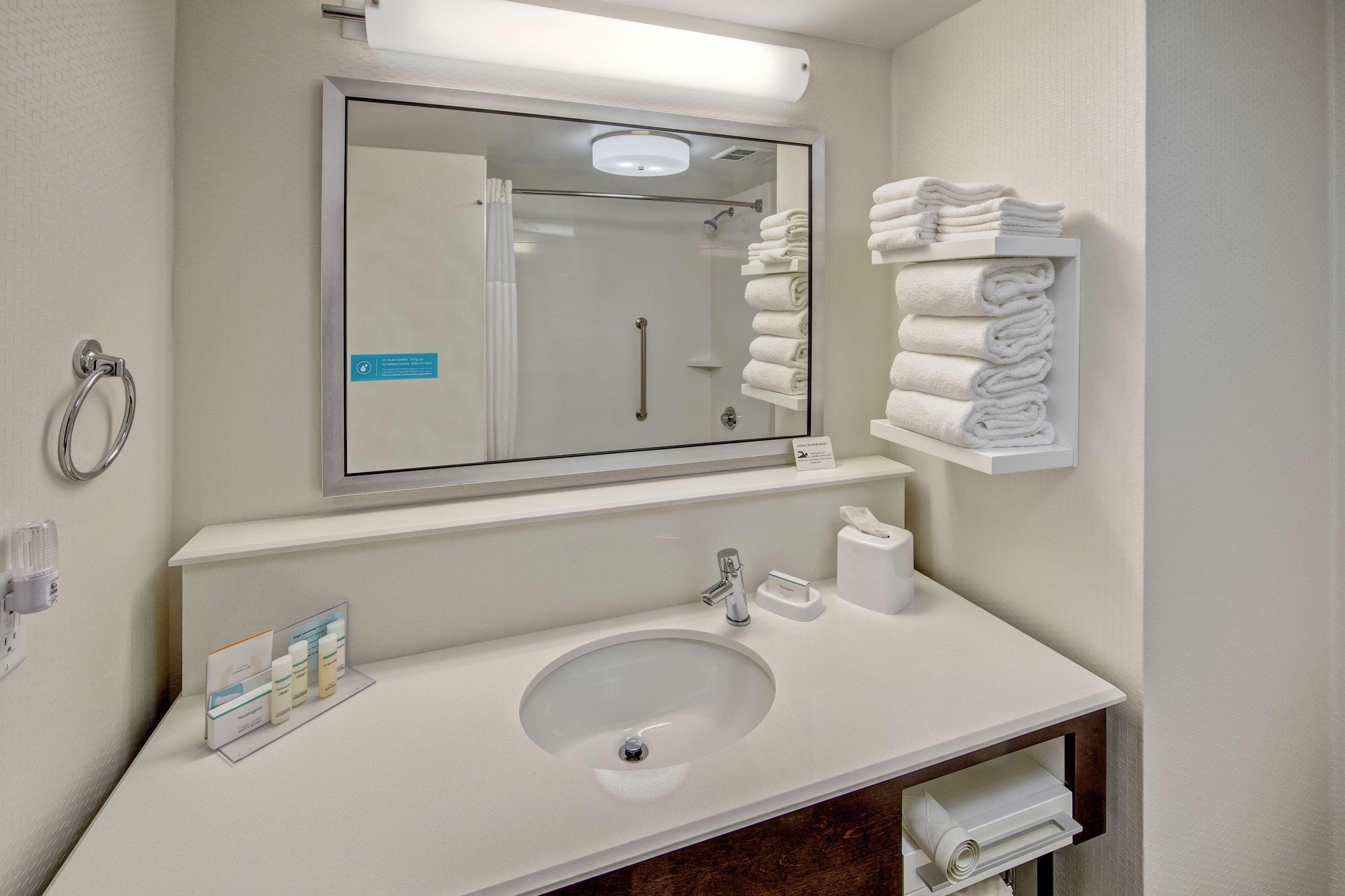 Hampton Inn Corinth Exterior foto